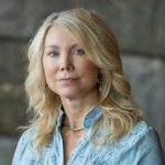 Susán Hoemke Healing Scarred Hearts on Living Above The Drama with Dr. Georgianna Donadio