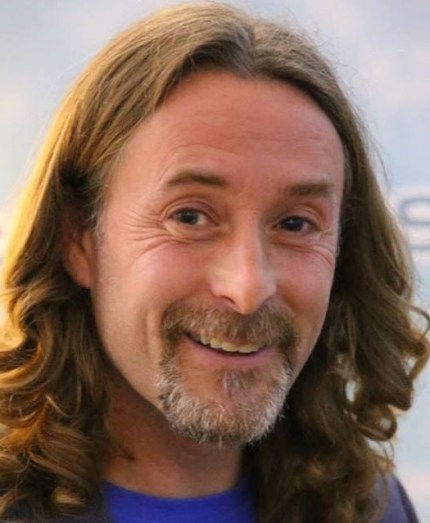 Miguel Dean headshot